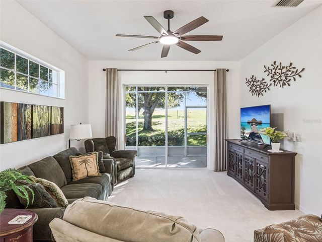 20700 QUEEN ALEXANDRA DRIVE, Leesburg, FL 34748