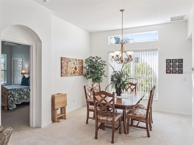 20700 QUEEN ALEXANDRA DRIVE, Leesburg, FL 34748