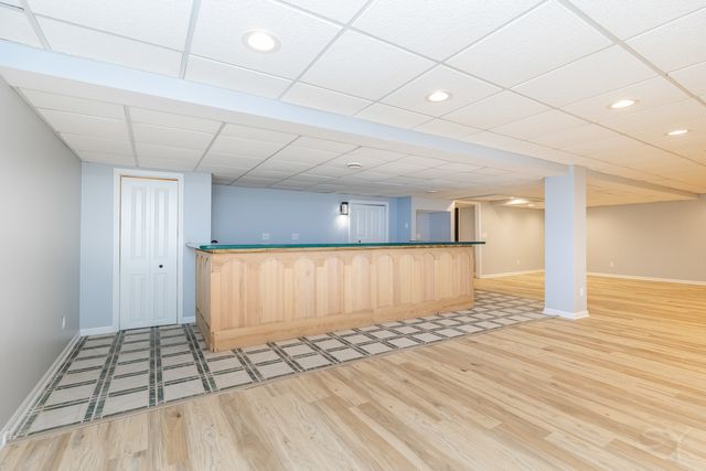 704 N Rose Farm Road, Woodstock, IL 60098