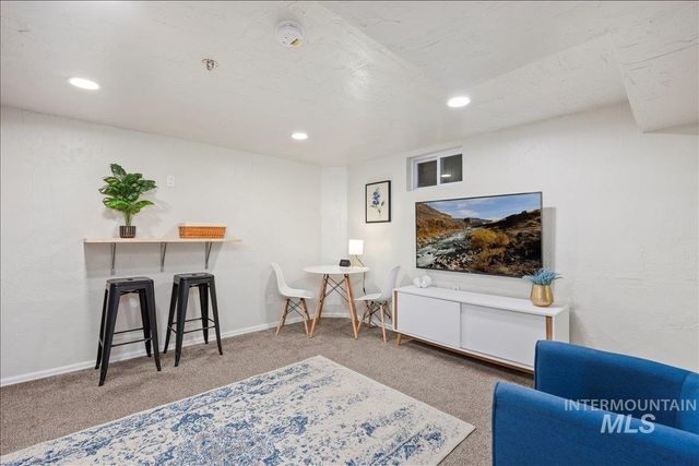 1726 Borah Ave, Twin Falls, ID 83301