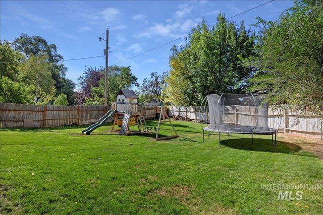 1726 Borah Ave, Twin Falls, ID 83301