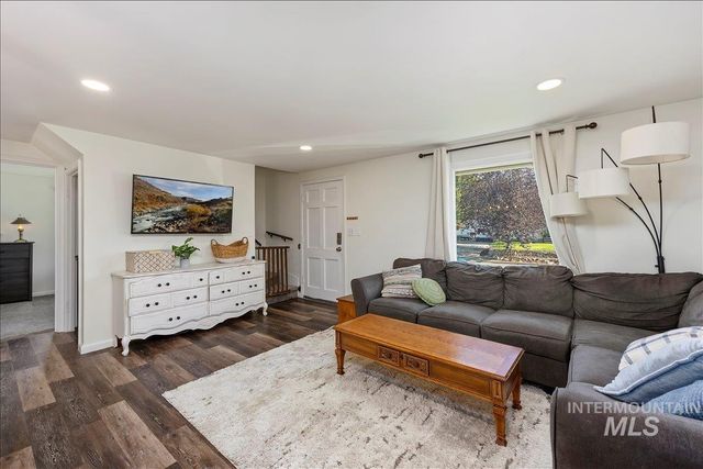 1726 Borah Ave, Twin Falls, ID 83301