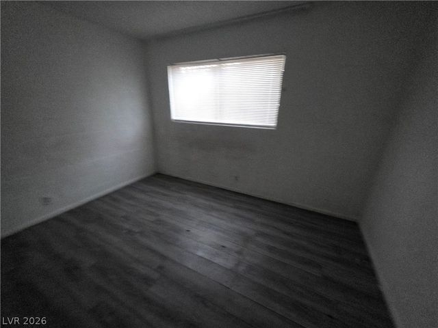 595 South Royal Crest Circle 18, Las Vegas, NV 89169