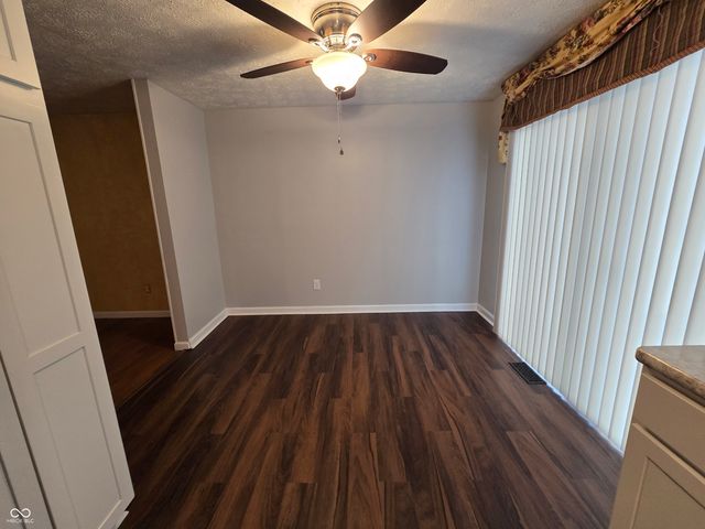 7620 Snowflake Drive, Indianapolis, IN 46227