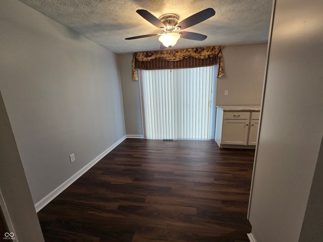 7620 Snowflake Drive, Indianapolis, IN 46227