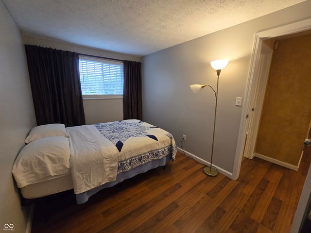 7620 Snowflake Drive, Indianapolis, IN 46227