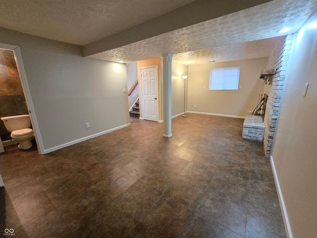 7620 Snowflake Drive, Indianapolis, IN 46227