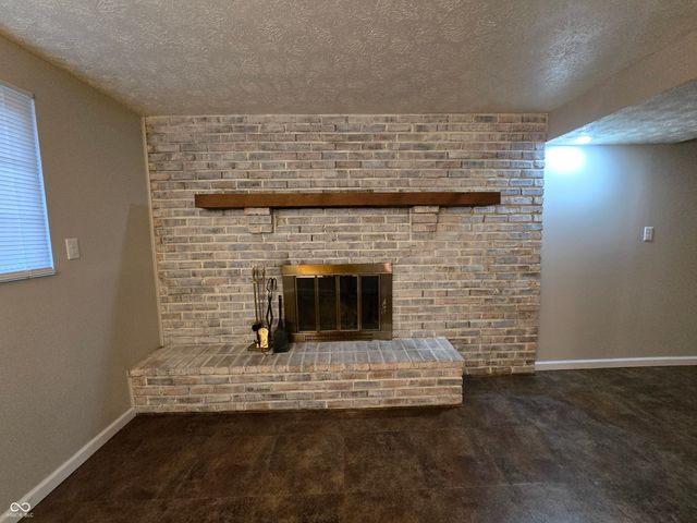 7620 Snowflake Drive, Indianapolis, IN 46227