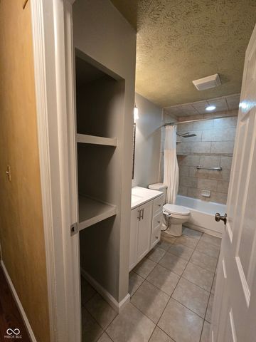 7620 Snowflake Drive, Indianapolis, IN 46227