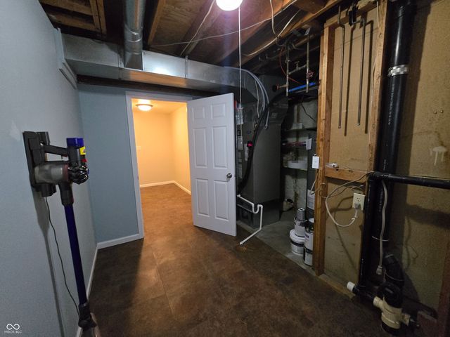 7620 Snowflake Drive, Indianapolis, IN 46227