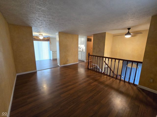 7620 Snowflake Drive, Indianapolis, IN 46227