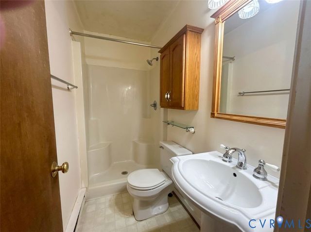 6341 Sledds Lake Rd, Mechanicsville, VA 23111