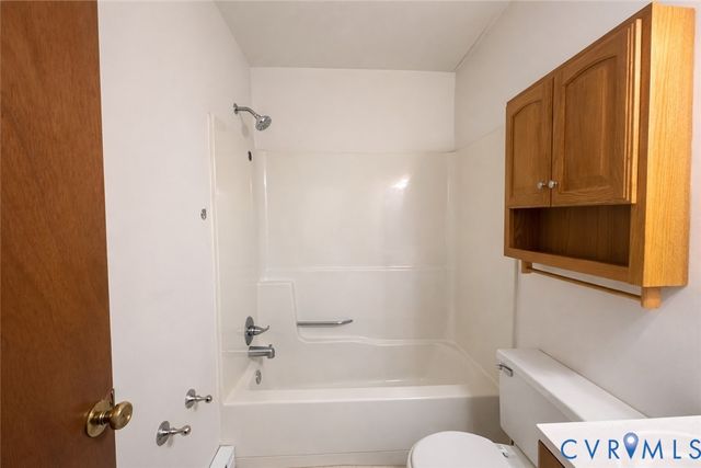 6341 Sledds Lake Rd, Mechanicsville, VA 23111