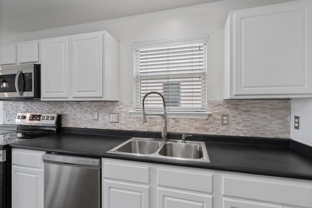 410 Tower DR, Kyle, TX 78640