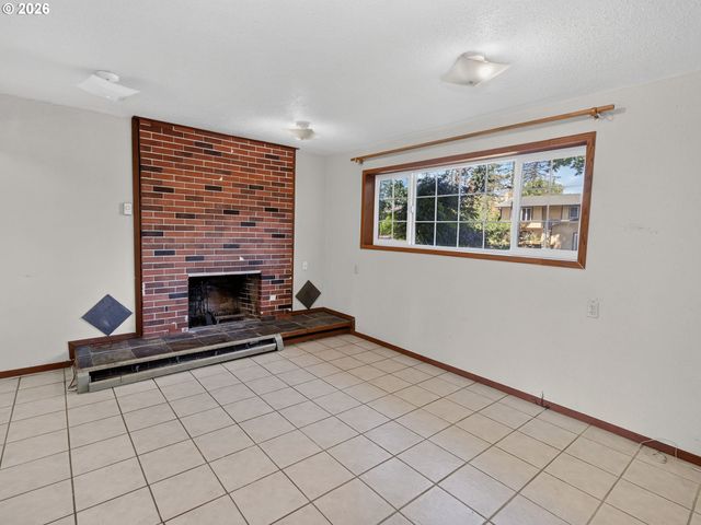 15013 Ne 7TH St, Vancouver, WA 98684