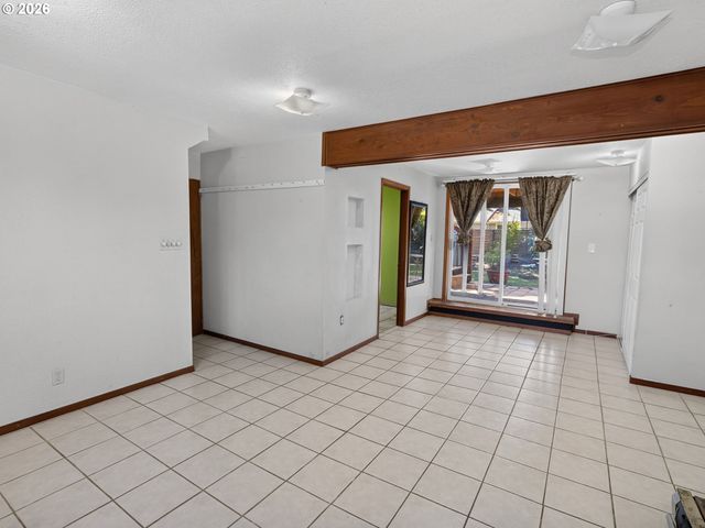 15013 Ne 7TH St, Vancouver, WA 98684