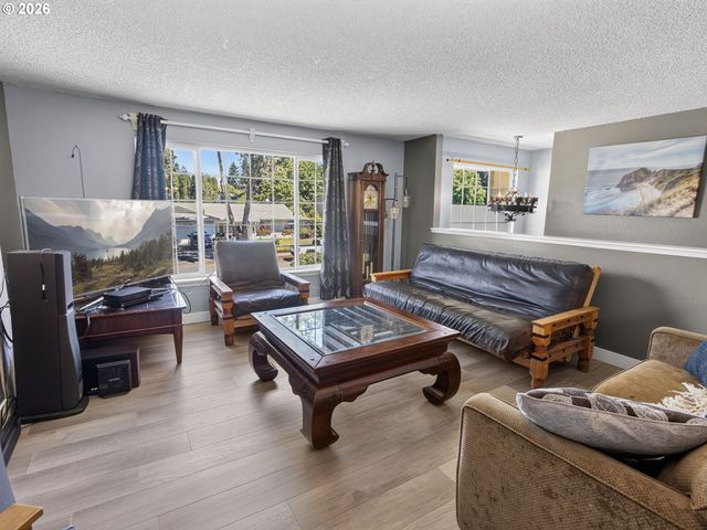 15013 Ne 7TH St, Vancouver, WA 98684