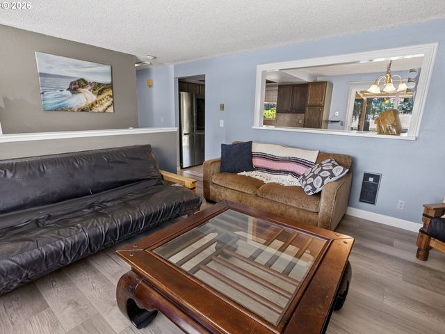 15013 Ne 7TH St, Vancouver, WA 98684