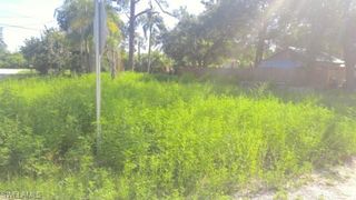1941 Pacific AVE, North Fort Myers, FL 33903
