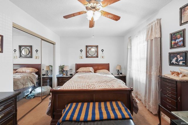 210 Rockberry Drive, Carmel, IN 46032