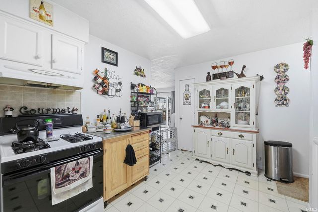 210 Rockberry Drive, Carmel, IN 46032