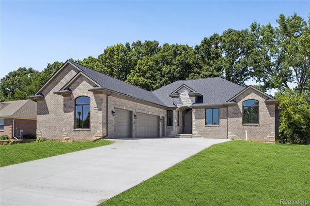 6429 Jamie Lane, Grand Blanc Charter Township, MI 48439