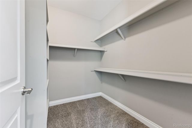 6429 Jamie Lane, Grand Blanc Charter Township, MI 48439