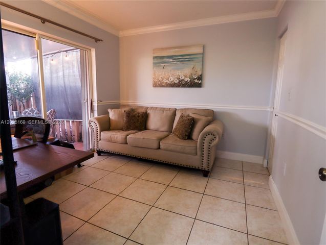 3825 SW 153rd Ct, Miami, FL 33185