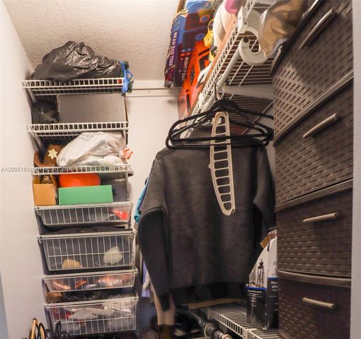 3825 SW 153rd Ct, Miami, FL 33185