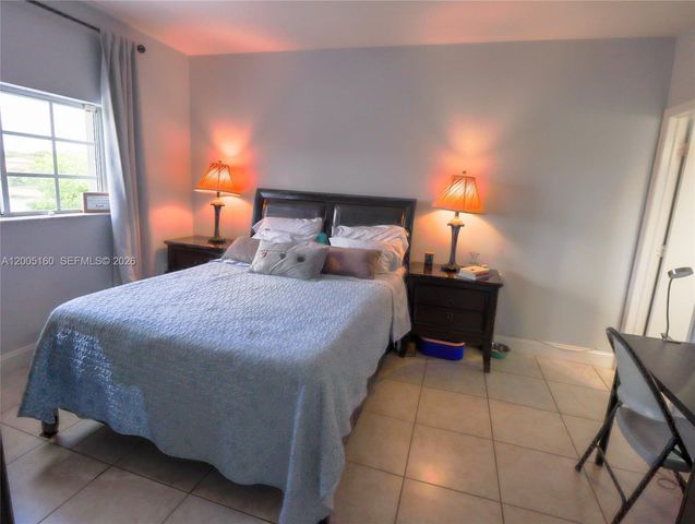 3825 SW 153rd Ct, Miami, FL 33185