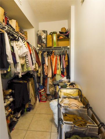 3825 SW 153rd Ct, Miami, FL 33185