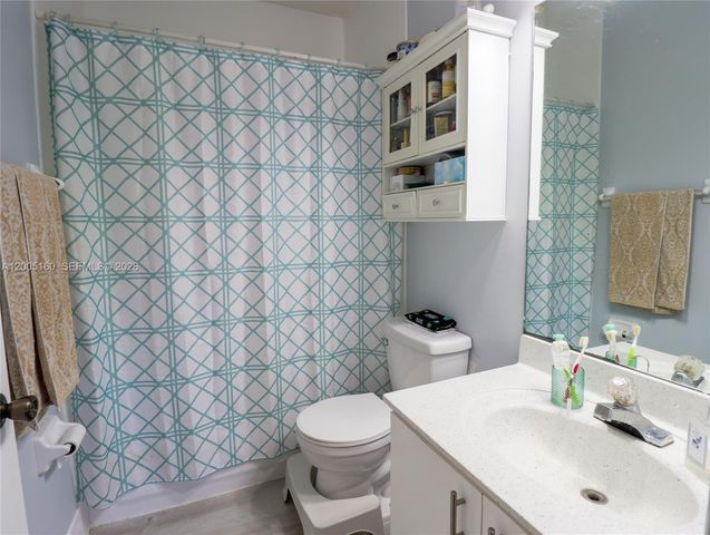 3825 SW 153rd Ct, Miami, FL 33185