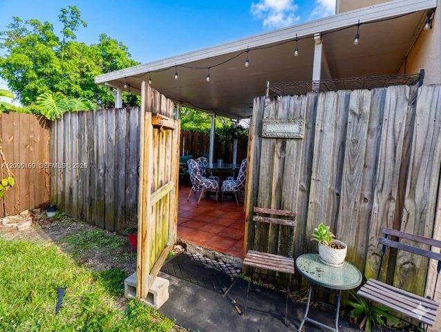 3825 SW 153rd Ct, Miami, FL 33185