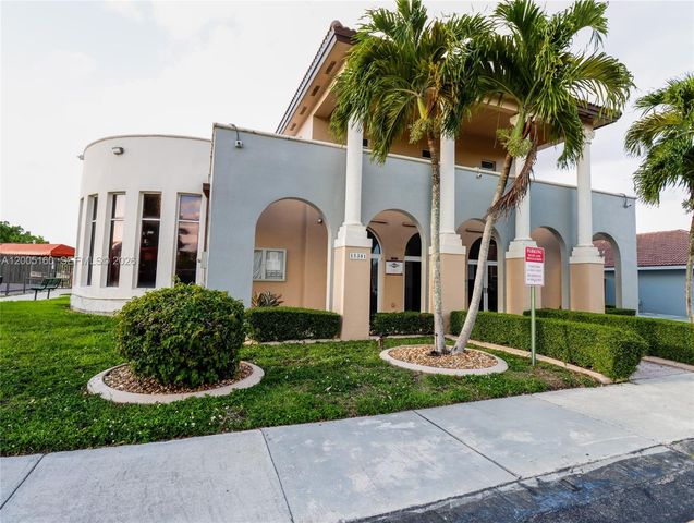 3825 SW 153rd Ct, Miami, FL 33185