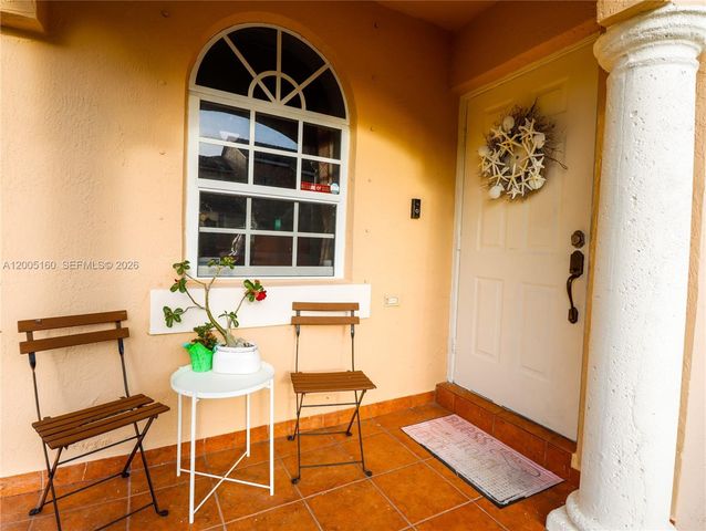 3825 SW 153rd Ct, Miami, FL 33185