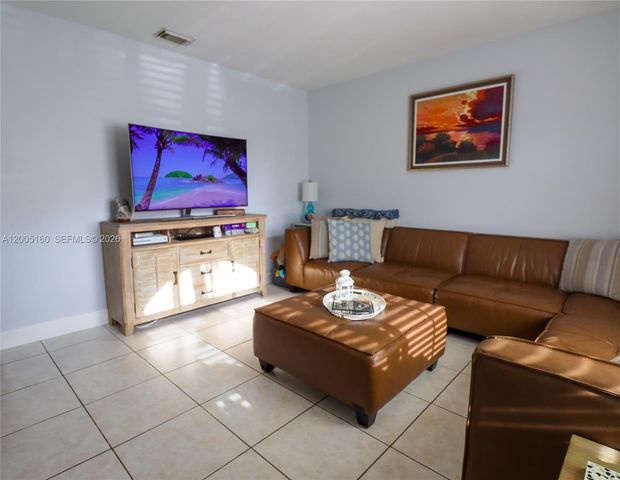 3825 SW 153rd Ct, Miami, FL 33185