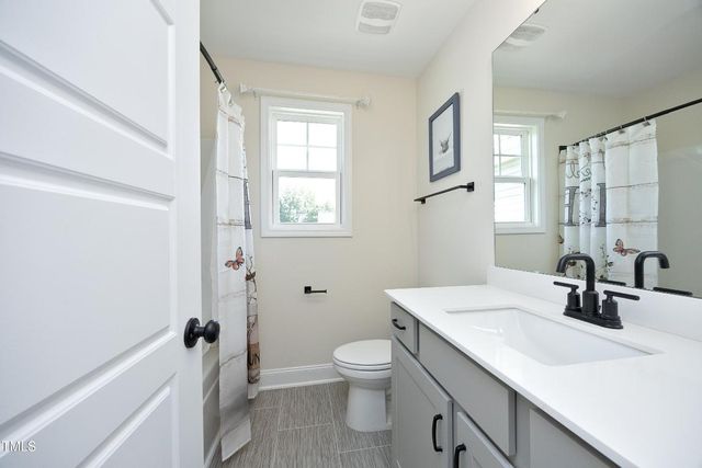 250 Brodie Rose Landing Way, Smithfield, NC 27577