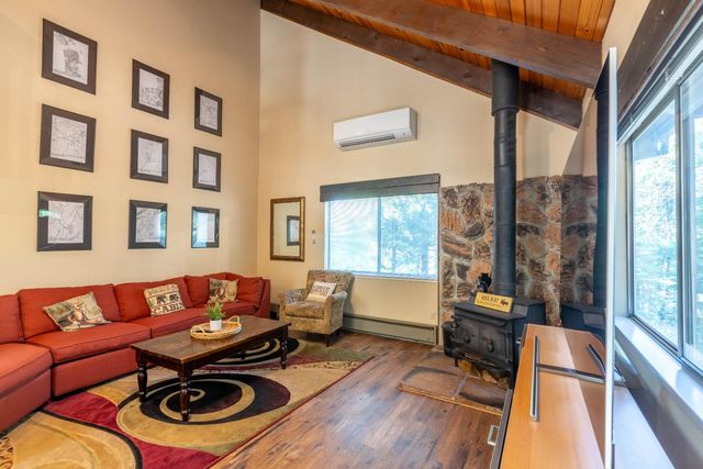 2375 Fairway Dr, Arnold, CA 95223