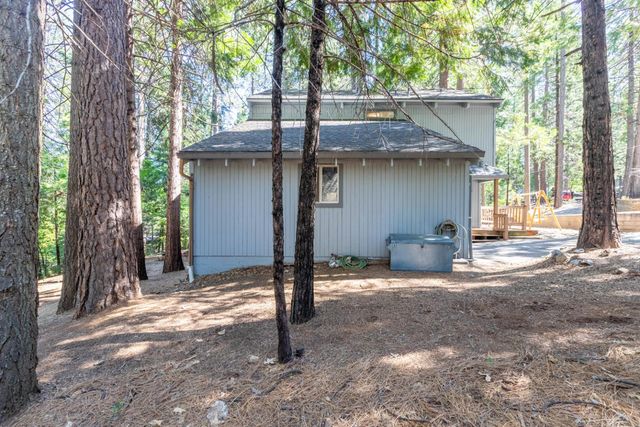 2375 Fairway Dr, Arnold, CA 95223