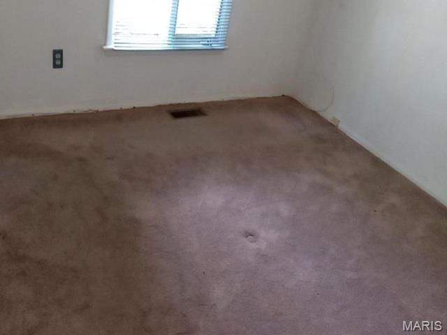 12719 Meadowdale Drive, St Louis, MO 63138