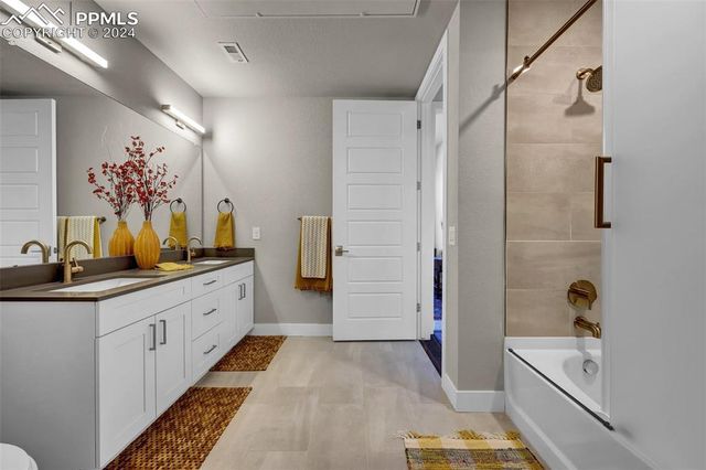 20 N Wilcox Street 218, Castle Rock, CO 80104