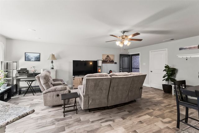 6810 Topaz Drive, Greenville, TX 75402