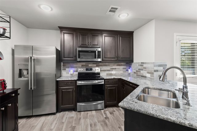 6810 Topaz Drive, Greenville, TX 75402