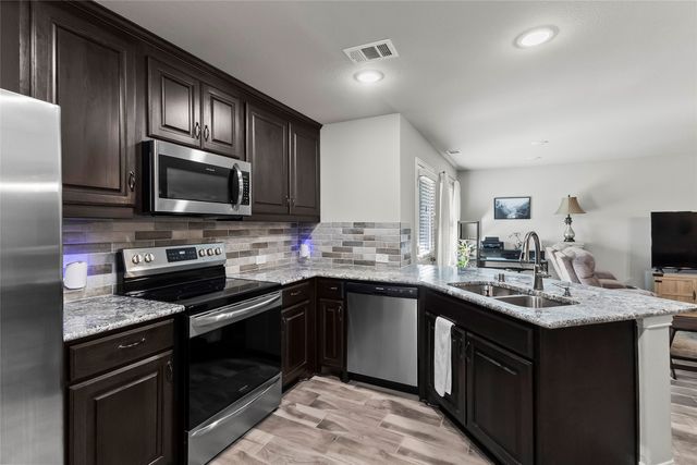 6810 Topaz Drive, Greenville, TX 75402