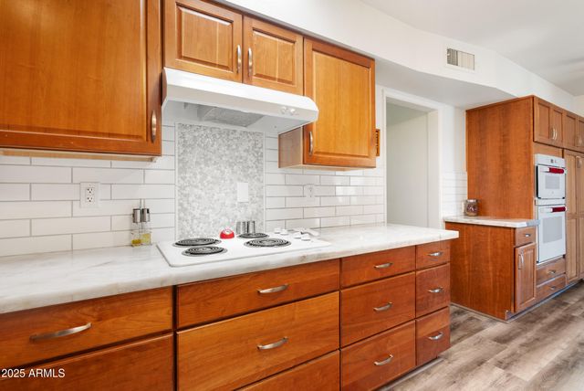 13409 N EMBERWOOD Drive, Sun City, AZ 85351