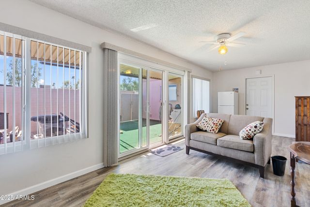 13409 N EMBERWOOD Drive, Sun City, AZ 85351