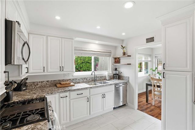 30046 Abelia, Canyon Country, CA 91387