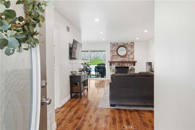 30046 Abelia, Canyon Country, CA 91387