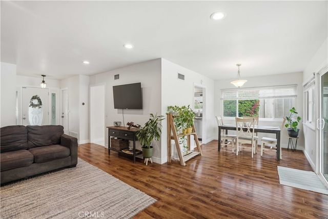 30046 Abelia, Canyon Country, CA 91387
