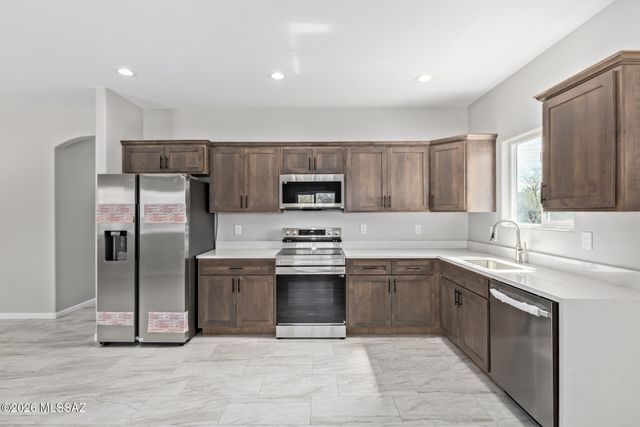 6350 S Oriole Circle, Tucson, AZ 85746